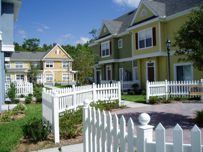 flhome01-2-reduced.jpg