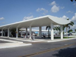 Aereopuerto Cancun ala avion panel de aluminio Alpolic MST