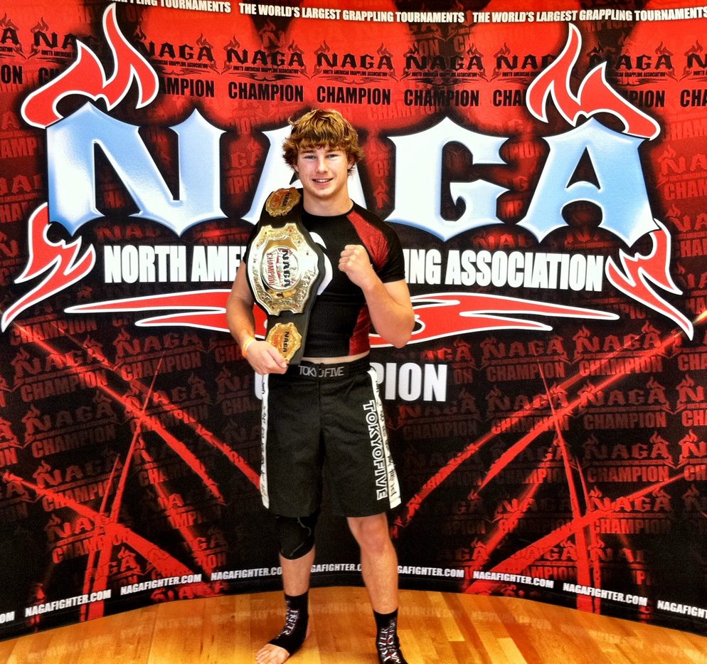 Lindsey gold belt