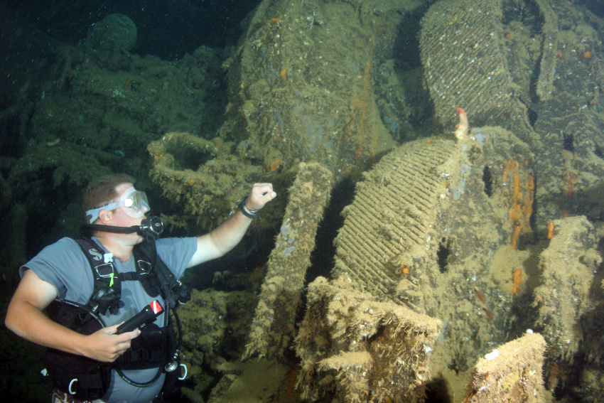 Wreck Dive in Coron Philippines