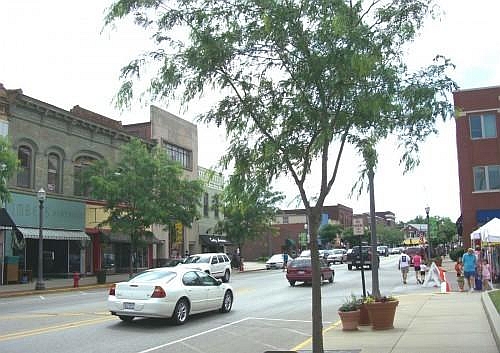 Downtown Edwardsville, IL Image description