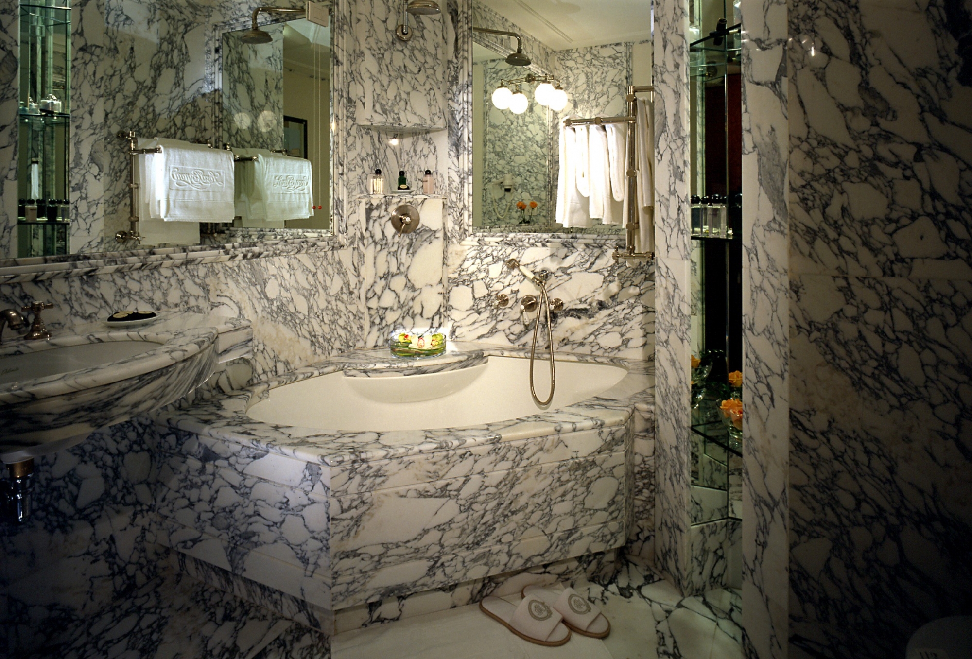 Marble Bathroom Design Ideas