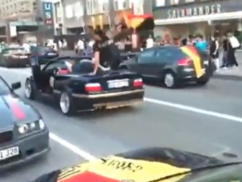 ആഘോഷം അപകടത്തില്‍ കലാശിക്കുന്നു   