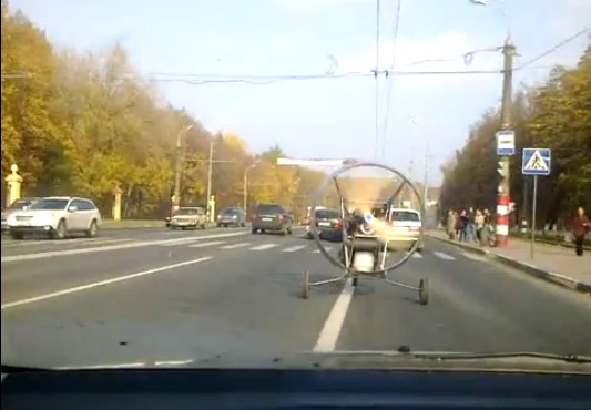 റഷ്യയിലെ ഒരു വിചിത്ര വാഹനം 