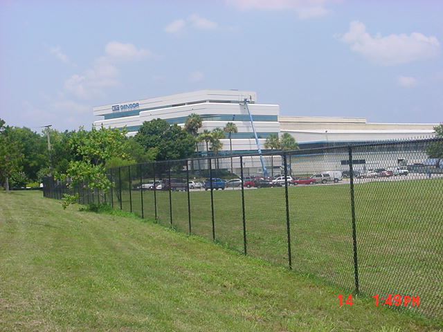 Commercial chain link fence 