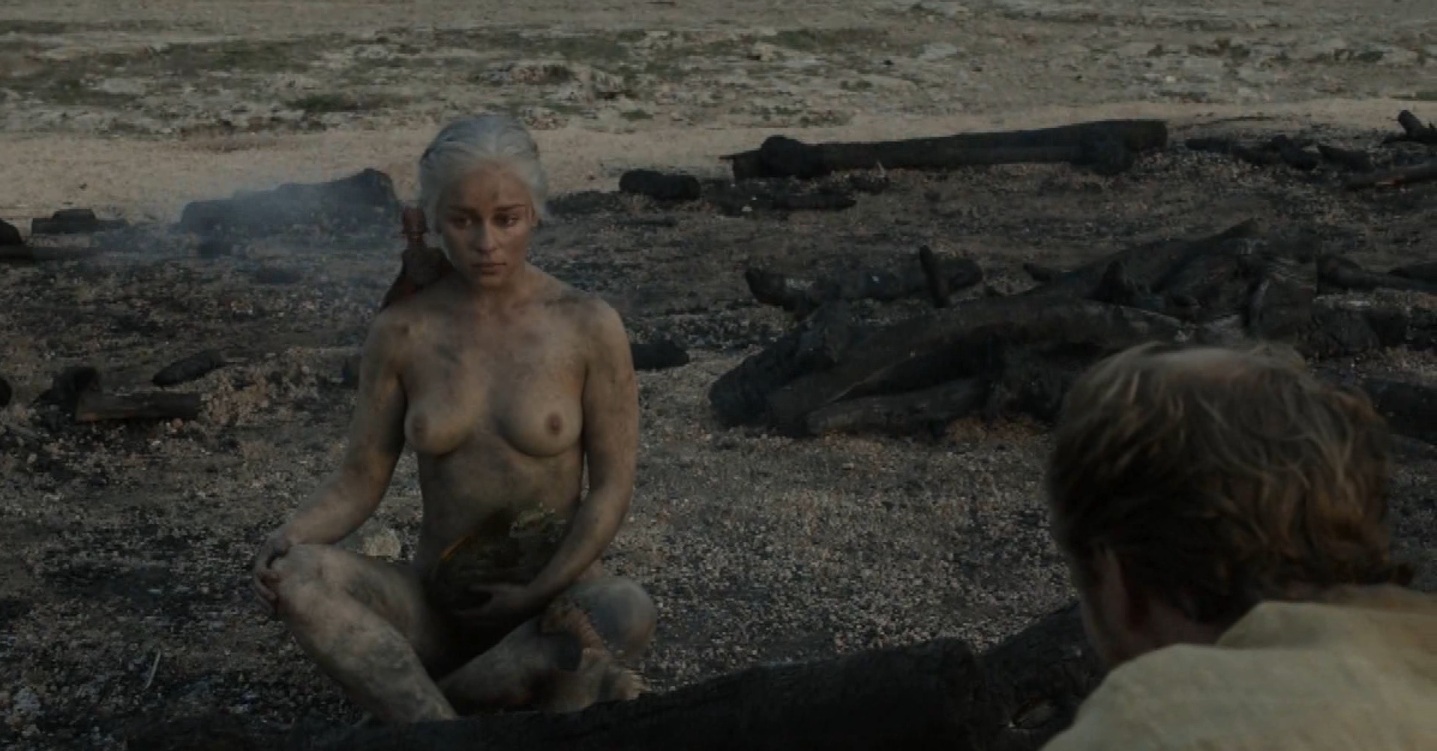 Emilia Clarke nude