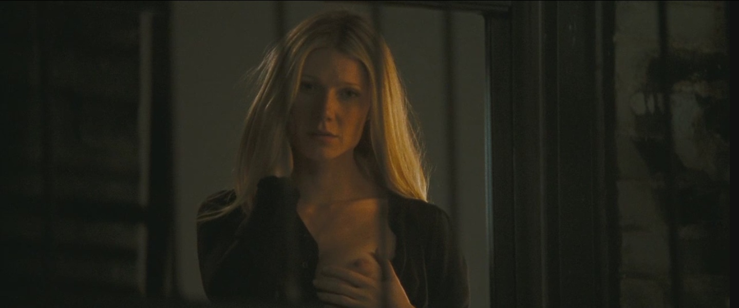 Gwyneth Paltrow topless